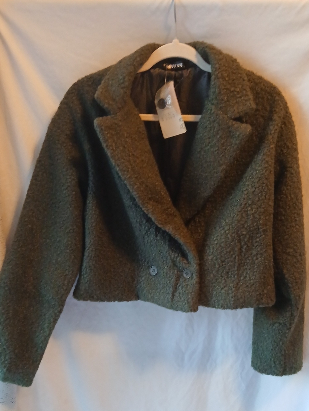 Fuzzy Cropped Teddy Bouclé Jacket in Olive